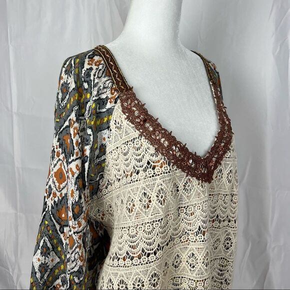 BKE Buckle Lace Over Lay Bohemian 3/4 Sleeve Top Womens Size Large - Picture 9 of 16